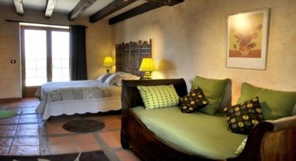 Chateau De Larre Hotel Chatres-sur-Cher Quarto foto